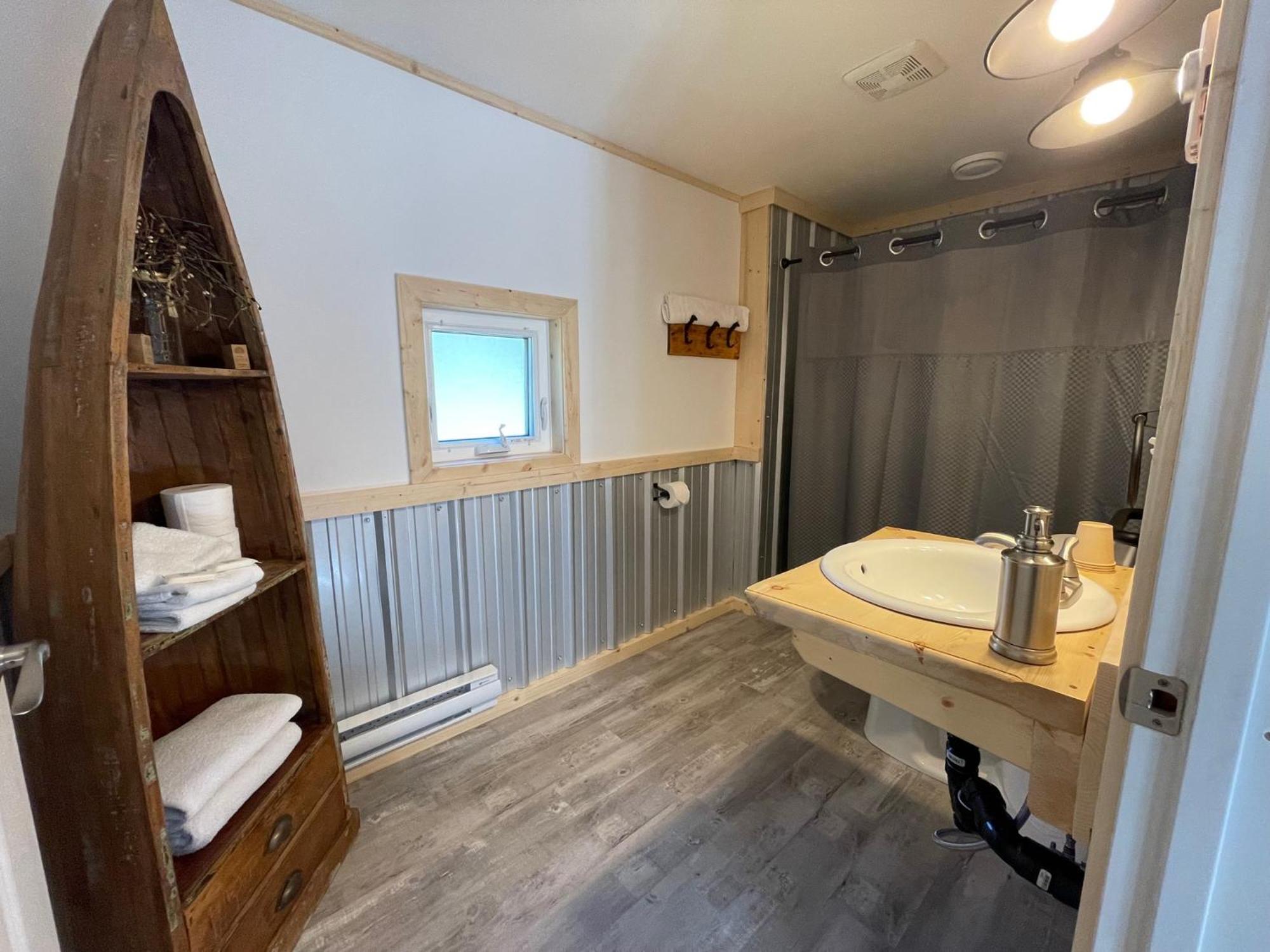 Mount Logan Ecolodge & Retreat Center Haines Junction Luaran gambar
