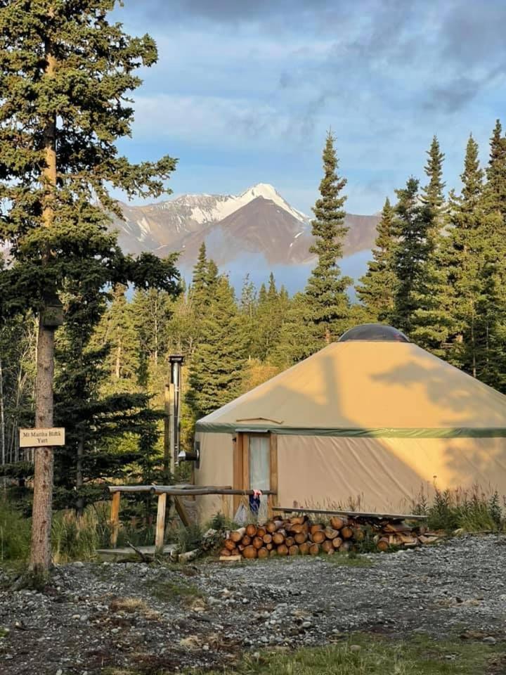 Mount Logan Ecolodge & Retreat Center Haines Junction Luaran gambar
